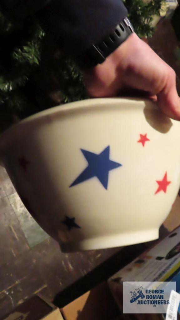 Patriotic mixing bowl pitcher and metal star decoration
