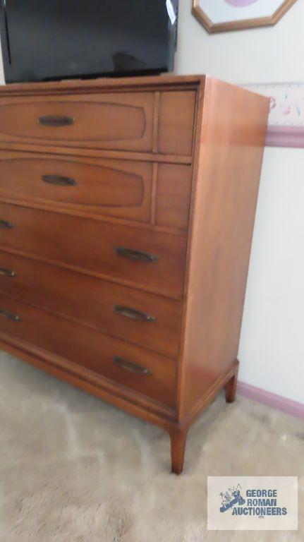 Dresser with mirror and five drawer chest