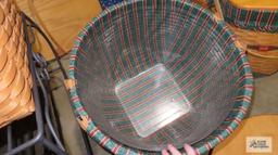 Longaberger 1994 large red and green striped round basket