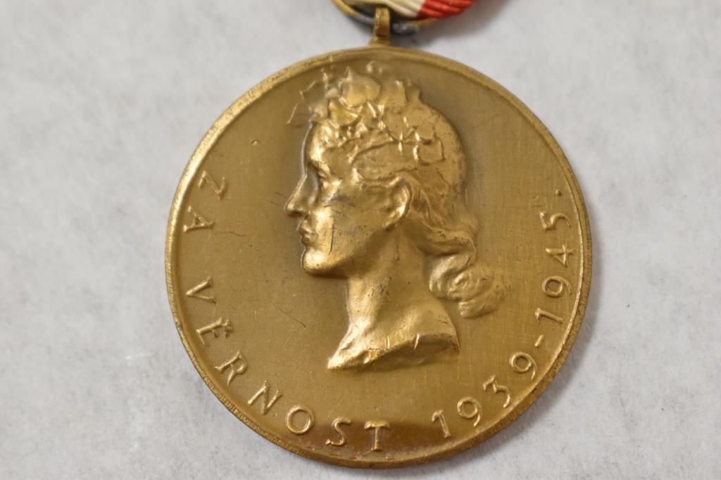 Czech. 1939-1945 2A Veruost 'Loyalty" Medal