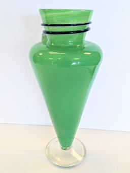 SCOTT BURCHETTA HAND BLOWN TALL GREEN ART GLASS VASE