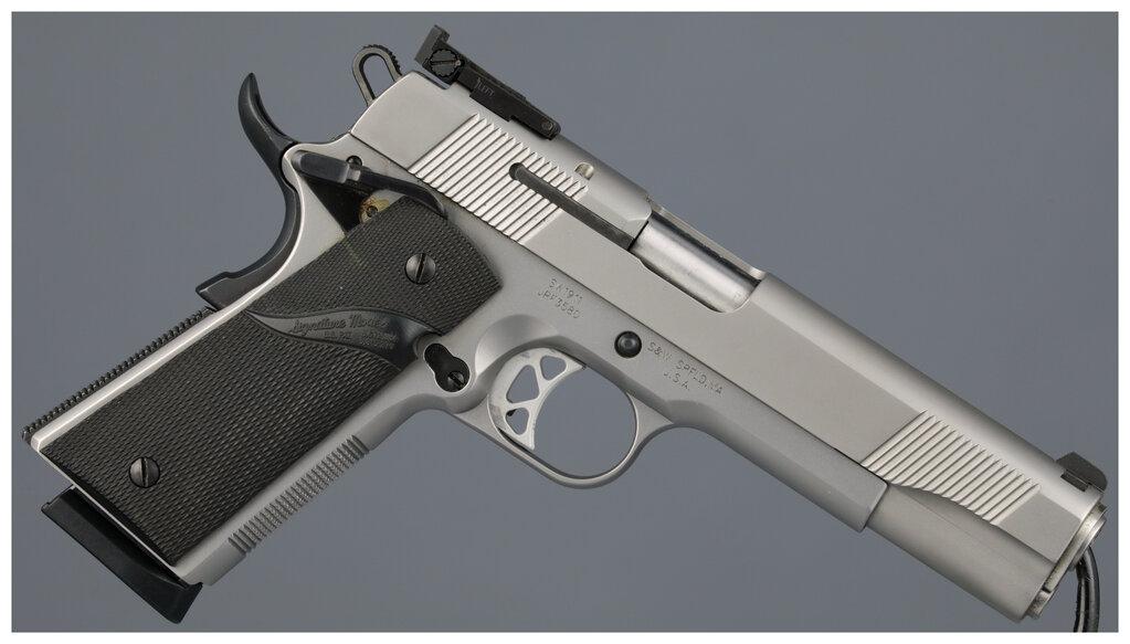 Smith & Wesson Model SW1911 Semi-Automatic Pistol with Case