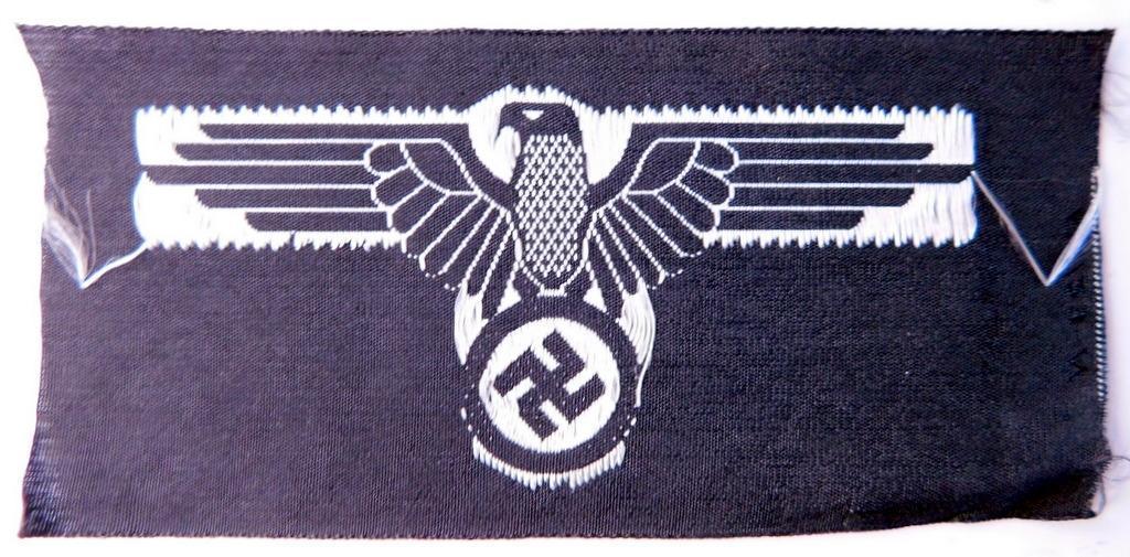 German WWII Waffen SS Insignia Grouping