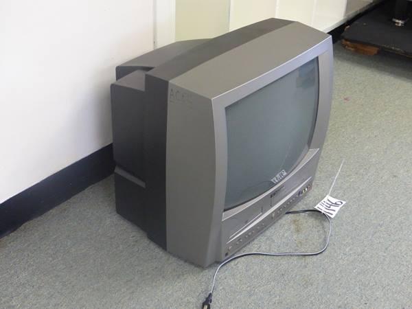 EMERSON TV W/DVD AND VHS TAPE PLAYER