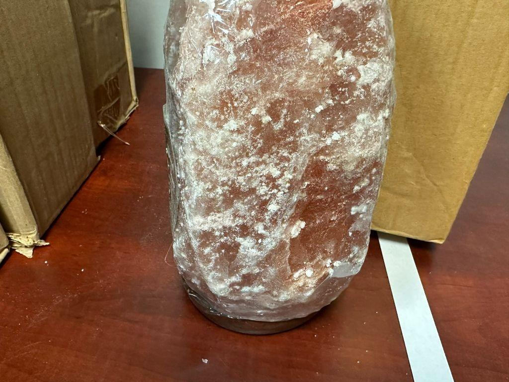 ASSORTMENT OF ZENNERY HIMALAYAN SALT HOLDERS (NEW) (YOUR BID X QTY = TOTAL $)