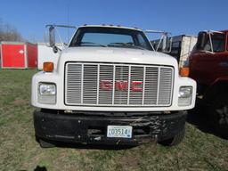 66. 1992 GMC TOP KICK TWO TON TRUCK, 366 GAS V8, AUTOMATIC TRANSMISSION, WI