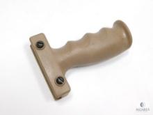 New Vertical AR15 Forward Grip with Finger Grooves in FDE
