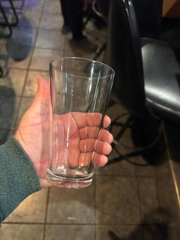 (38) Pint Beer Glasses (No Logo), Shaker Glasses