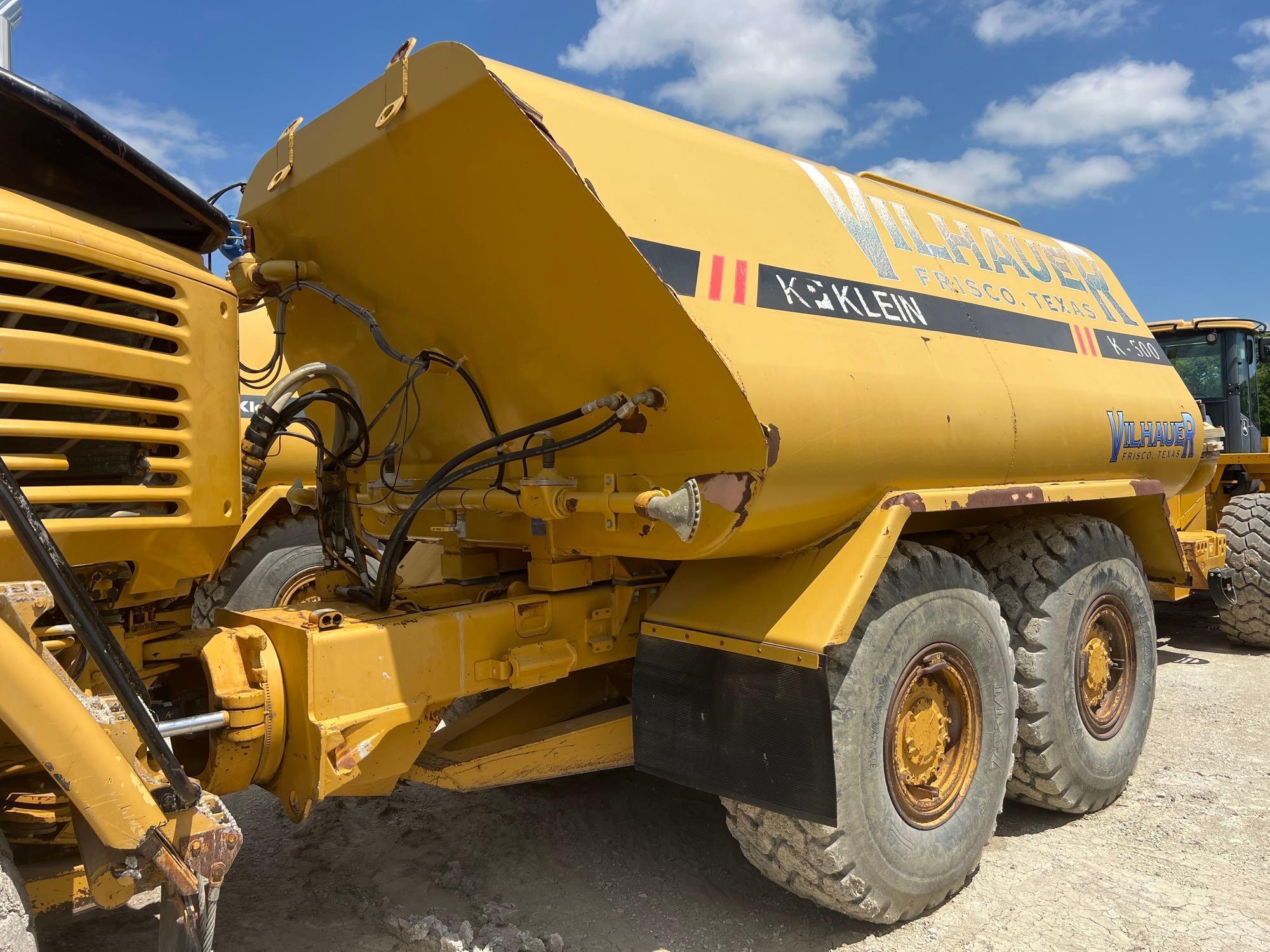 CAT 725 WATER TRUCK SN:CAT00725CAFX01303 6x6, powered by Cat 3176C diesel engine, 439hp, equipped