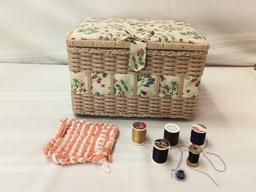WICKER SEWING BOX WITH ASSORTED SPOOLS OF THREAD AND POT HOLDER