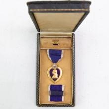 WWII US Purple Heart Medal W/Case, Numbered
