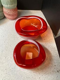 Vintage spaghetti roly polys Fenton ashtrays art glass more