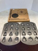 Pampered chef, 15 inch round baking stone and two Wilton Christmas pans