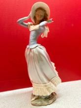 Lladro spring breeze figurine 13 1/2 inch tall