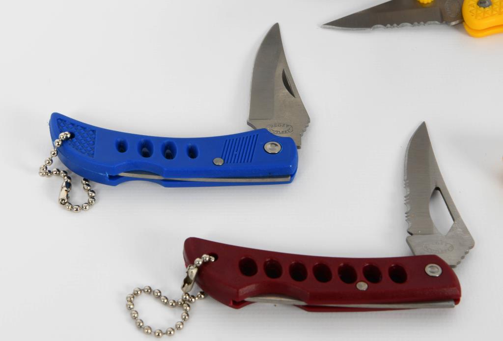 Large Selection Of Various Colored Pocket Knives
