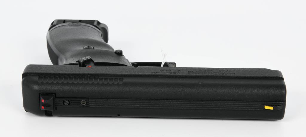 Hi Point Model JCP Semi Auto Pistol .40 S&W