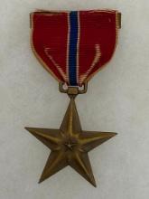 WWII USN USMC BRONZE STAR W/ FULL WRAPPED BROOCH & SOLID PLANCHET