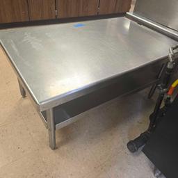 30in x 4ft stainless table