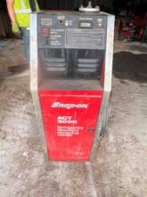 Snap On ACT 3000 refrigerant recovery recycling center