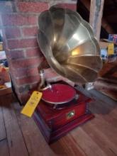 Gramophone Ltd. "His Masters Voice" Vintage Phonograph